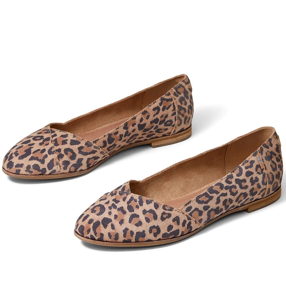 Toms Julie Leopard Print Suede Ballet‎ Flat in Desert Tan.